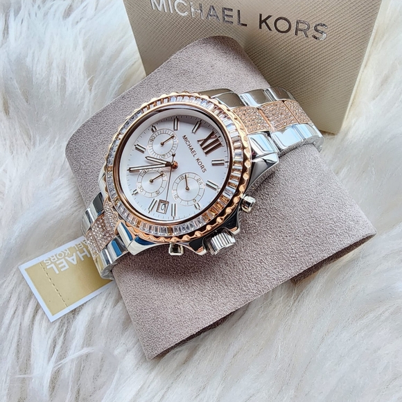 🎁Watch Michael Kors original brand new with tag No Negotiable*** - Picture 3 of 10